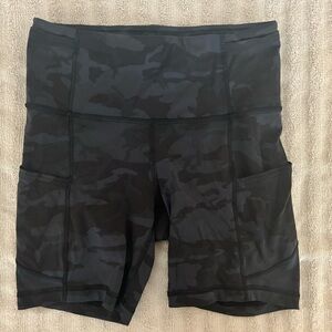 Lululemon Biker Shorts Camo Size 4